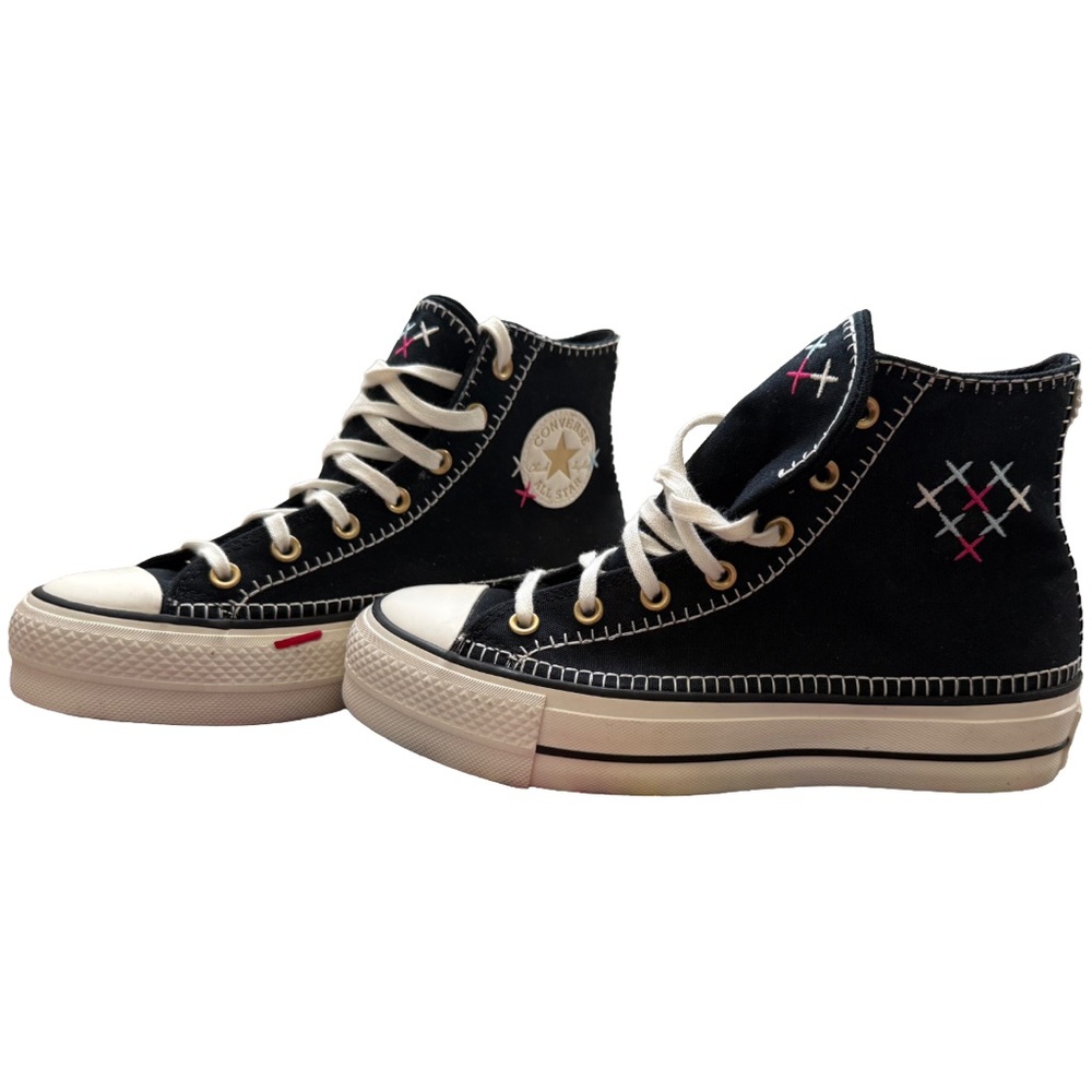 🌼 Converse Chuck Taylor All Star Platform High Top Black Daisy Stitch Sneakers